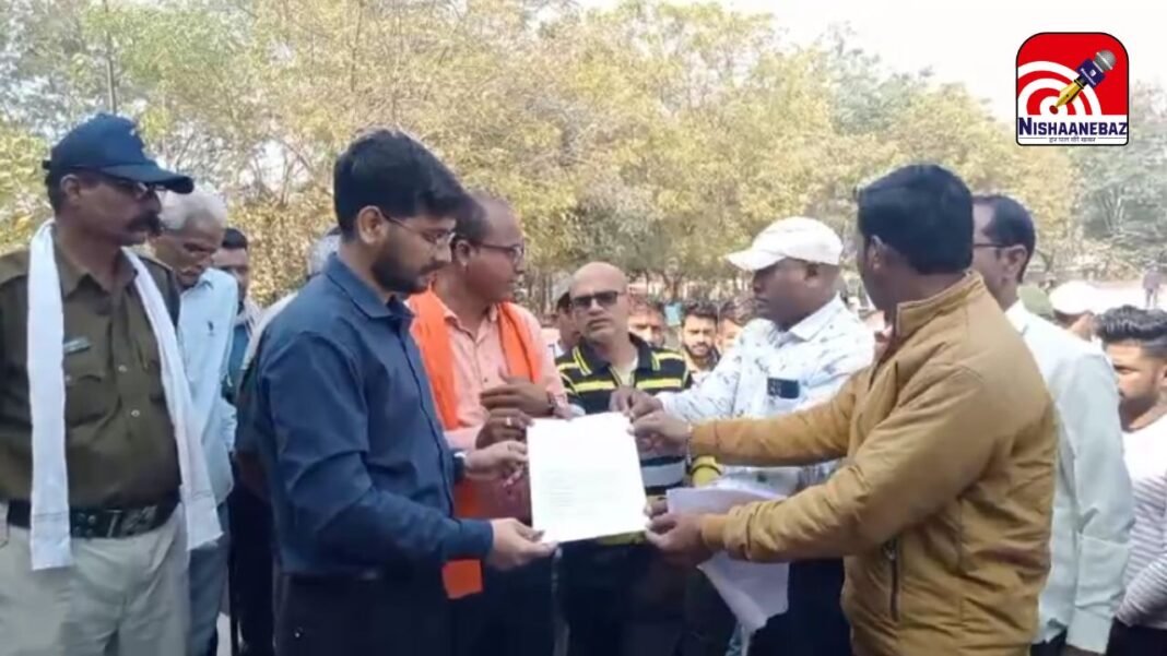 Burhanpur Hakimi Hospital Case : बुरहानपुर में हकिमी हॉस्पिटल मामले पर बवाल: वैष्णवी और उनके पति की संदिग्ध मौत पर CBI जांच की मांग