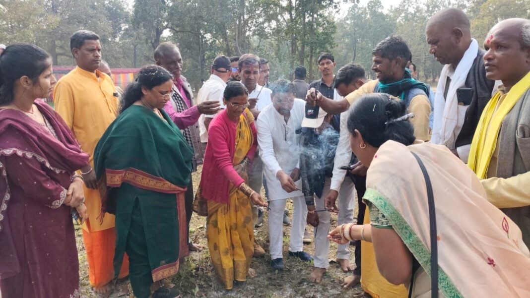 Lata Usendi Kondagaon : भीरागांव को मिली शिक्षा की सौगात : विधायक लता उसेंडी ने ₹70.23 लाख के हाई स्कूल भवन का किया भूमिपूजन