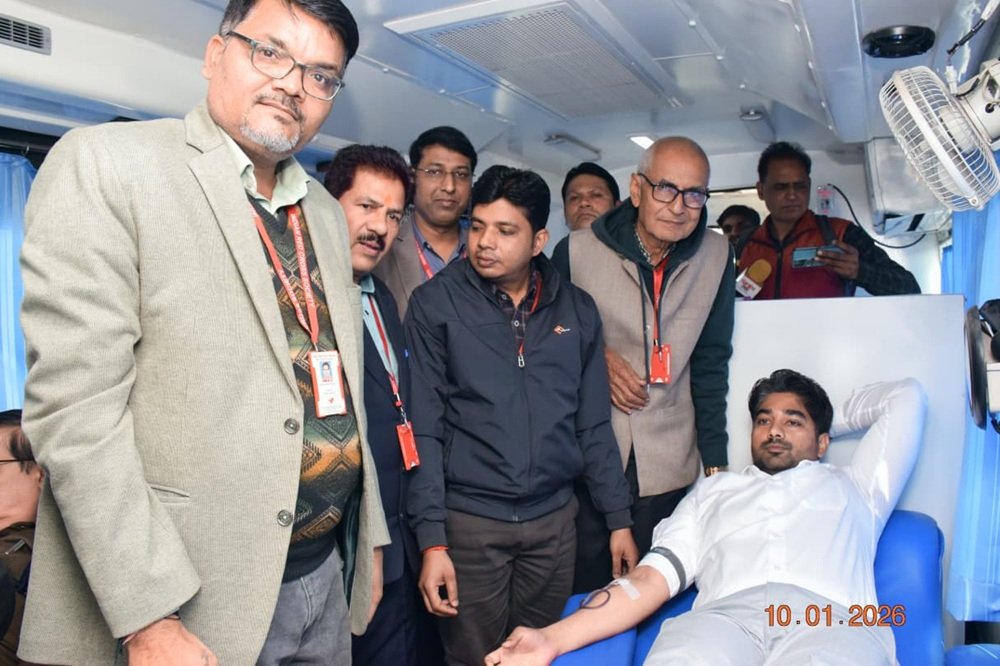 Singrauli Blood Donation Camp : युवा दिवस पर सेवा का संकल्प: प्रभारी मंत्री सम्पतिया उइके की मौजूदगी में सिंगरौली में हुआ विशाल रक्तदान शिविर