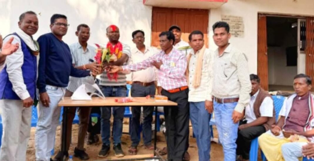 Gautam Sahu Block President : माकड़ी में कांग्रेस की हुंकार: नवनियुक्त ब्लॉक अध्यक्ष गौतम साहू का भव्य स्वागत, उमड़ा जनसैलाब