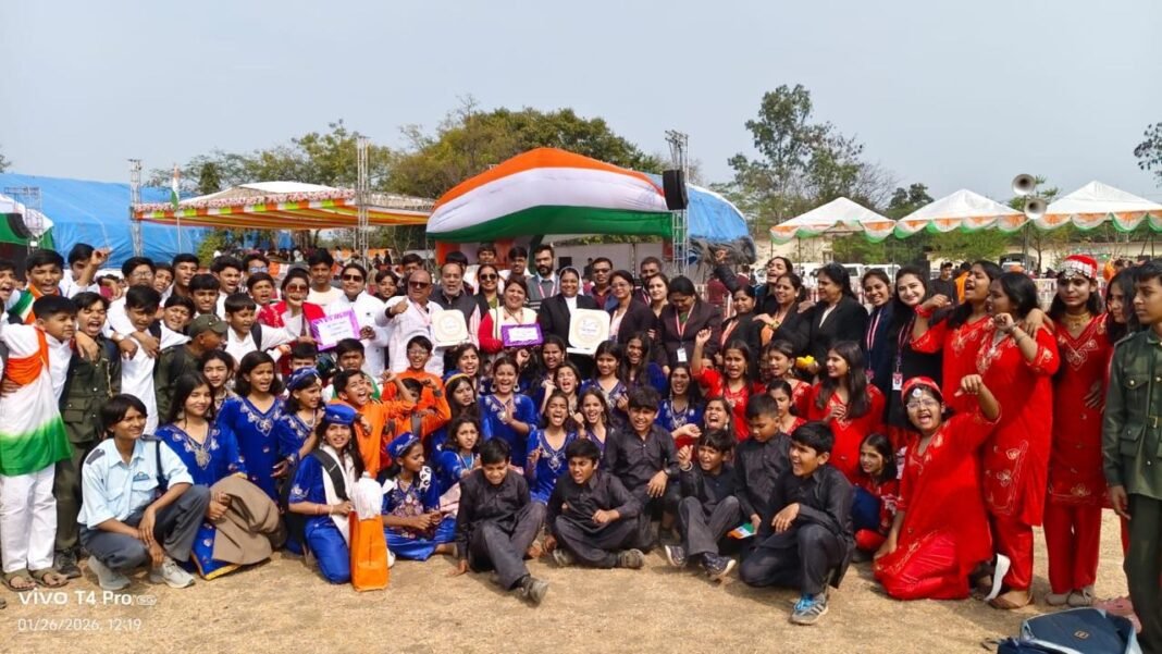 St Annes Sehore Republic Day : सीहोर: गणतंत्र दिवस पर सेंट ऐन्स स्कूल की हैट्रिक, जिला स्तरीय समारोह में लगातार तीसरी बार जीता प्रथम पुरस्कार