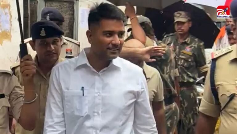 Liquor Scam : 6 महीने बाद जेल से बाहर आए चैतन्य बघेल, 3200 करोड़ के शराब घोटाले में हाई कोर्ट से मिली जमानत