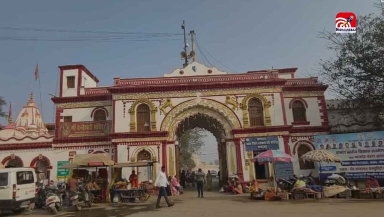 जगदलपुर: दंतेश्वरी मंदिर में चोरी, लाखों के सोने के जेवर गायब, पुलिस ने शुरू की जांच