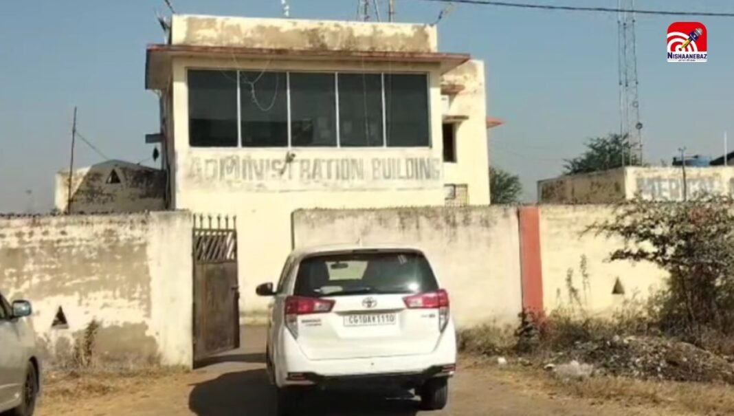 बिलासपुर : सड़क ठेकेदार बीआर गोयल के ठिकानों पर IT की रेड, कई शहरों में एक साथ छापेमारी