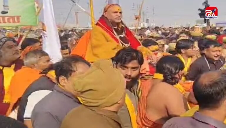 मौनी अमावस्या पर बड़ा विवाद! संगम जाने से रोके गए शंकराचार्य अविमुक्तेश्वरानंद, शिष्यों से धक्का-मुक्की, देखें Video