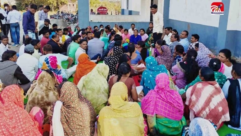 ट्राइबल विभाग में 500 से ज्यादा दैनिक भोगियों का हल्लाबोल! बगैर आदेश काम पर आने से किया मना, आज घेरेंगे कलेक्टोरेट