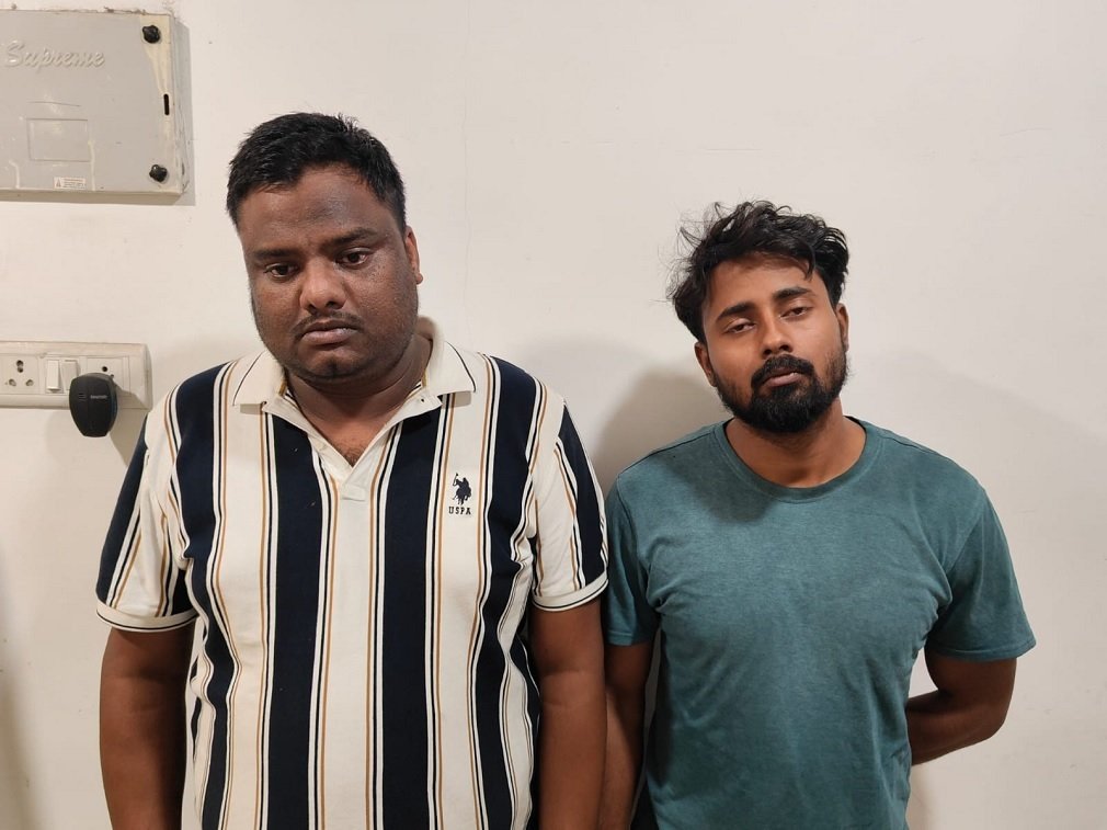 Raipur Crime : रायपुर में 36.50 लाख रुपये गबन का खुलासा, मित्र सहित दो आरोपी गिरफ्तार