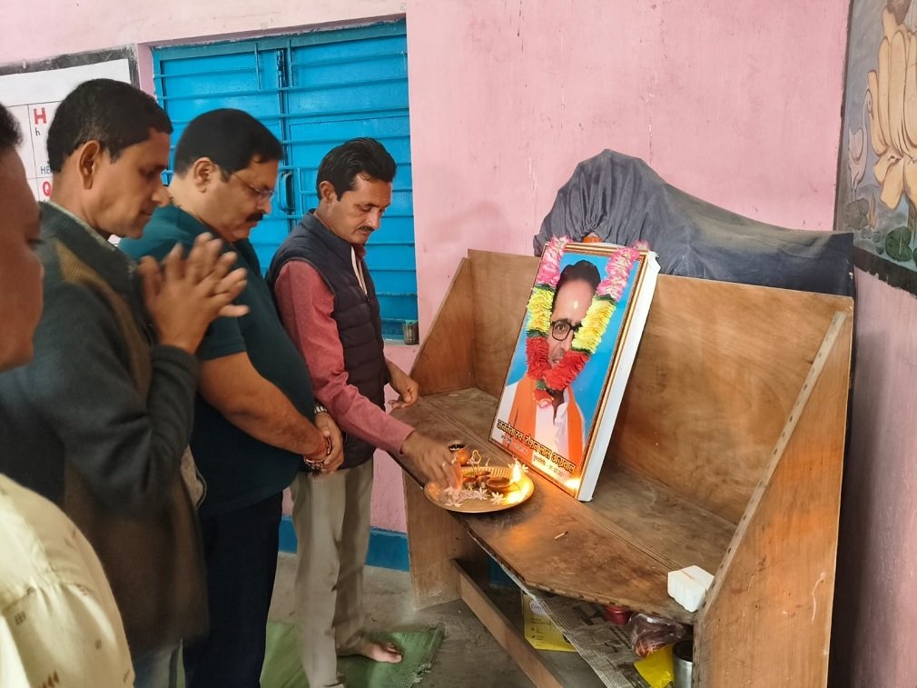 CG News : घरघोड़ा में भाजपा मंडल द्वारा लाइव बजट प्रसारण, पूर्व विधायक रोशनलाल अग्रवाल को दी गई श्रद्धांजलि