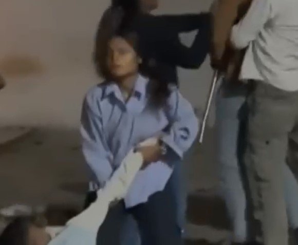 rewa news : छोटी बहन को प्रेमी के संग देख भाई हुआ आग बबूला, शिल्पी प्लाजा के पीछे बहन को प्रेमी से अलग कर जमकर की धुनाई