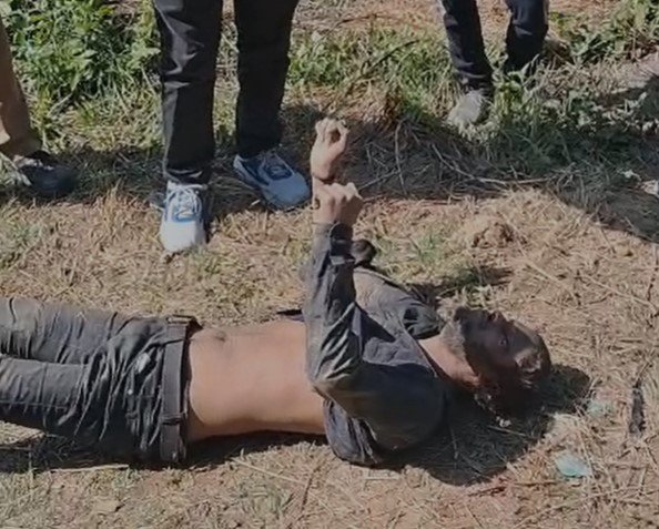 Reva News : रीवा के कुठुलिया कृषि फार्म के पास बीहड़ नदी में मिला अज्ञात युवक का शव, शरीर पर चोट के निशान