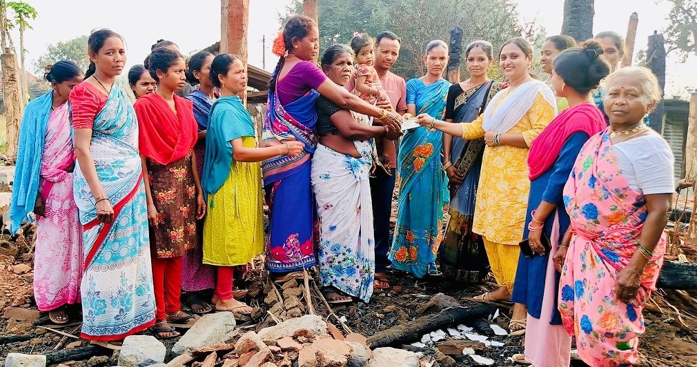 sukma News : संकट की घड़ी में पीड़ितों के साथ खड़ा प्रशासन, मराईगुड़ा वन और किस्ताराम में आगजनी प्रभावितों को मिली तत्काल आर्थिक सहायता