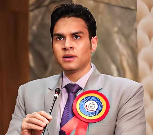 Avi Prasad : IPS से IAS बना अफसर, फिर तीन-तीन IAS से शादी… यूपी से एमपी तक चर्चाओं में अवि प्रसाद की कहानी