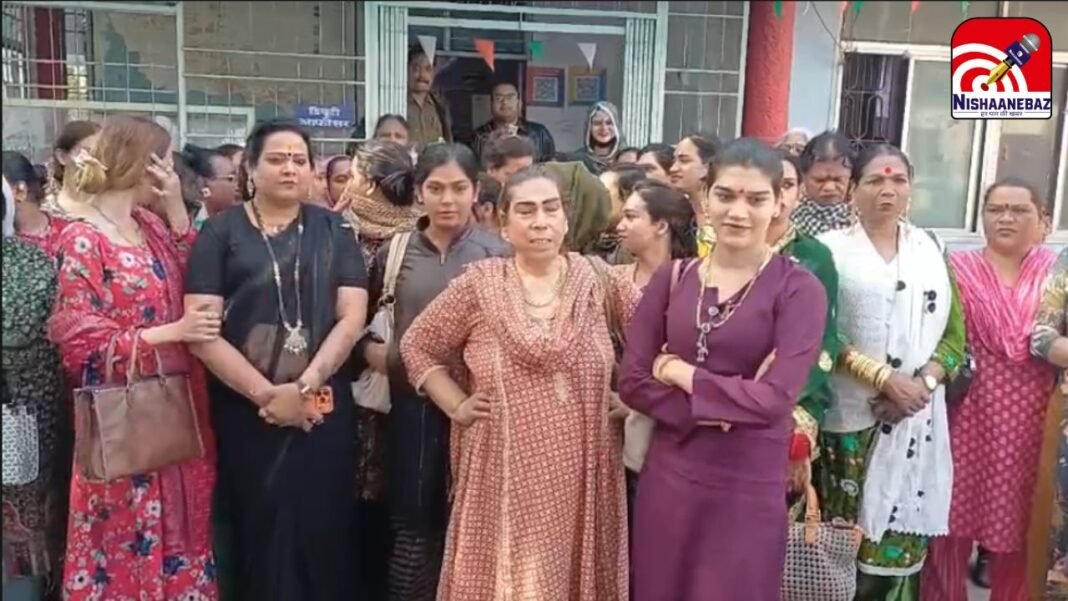 Bhopal Transgender Attack News : कोहेफिजा में किन्नरों पर चाकू से हमला और लूट; ‘नकली’ गिरोह की सरगना पर साजिश का आरोप