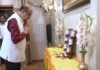 Veer Savarkar Death Anniversary : राज्यपाल रमेन डेका ने वीर सावरकर की पुण्यतिथि पर अर्पित की पुष्पांजलि; कहा- “वे महान क्रांतिकारी के साथ प्रखर विचारक भी थे”