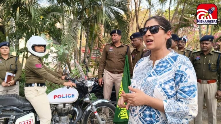 Balodabazar Police Shakti Team : बलौदाबाजार में ‘शक्ति टीम’ का आगाज: एसपी भावना गुप्ता ने मनचलों पर नकेल कसने के लिए महिला पुलिस दस्ते को उतारा
