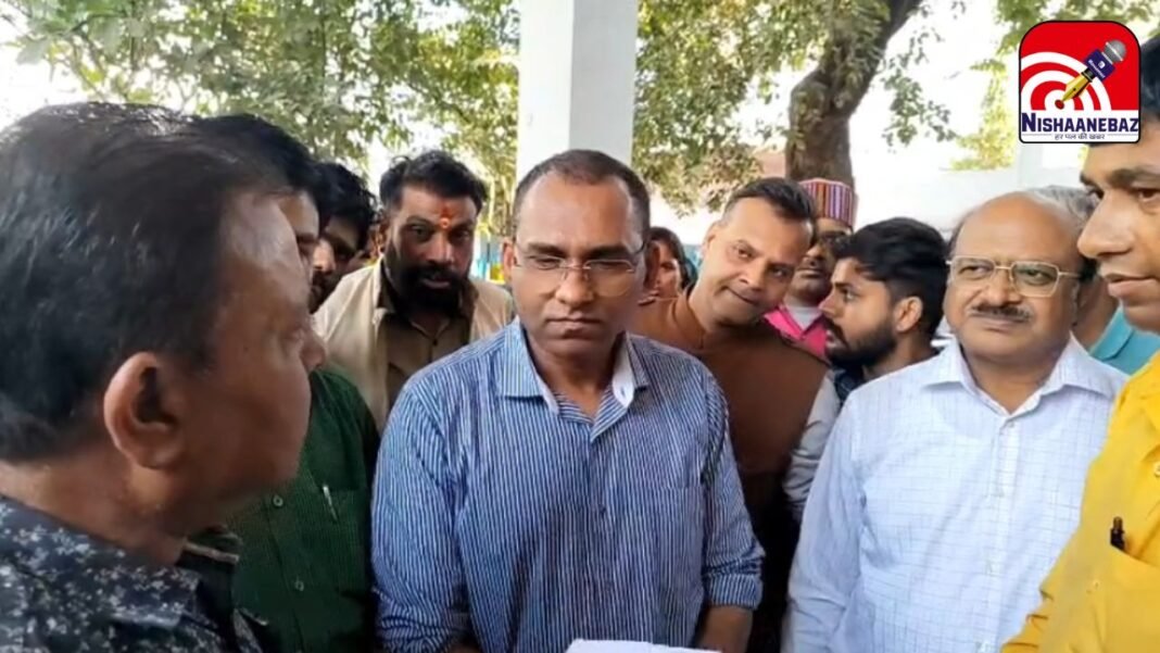 Journalist Protest Sehore : जिला अस्पताल में पत्रकारों का जोरदार प्रदर्शन; प्रसूता से बदसलूकी और टांके टूटने के मामले में CMHO ने दिया कार्रवाई का भरोसा