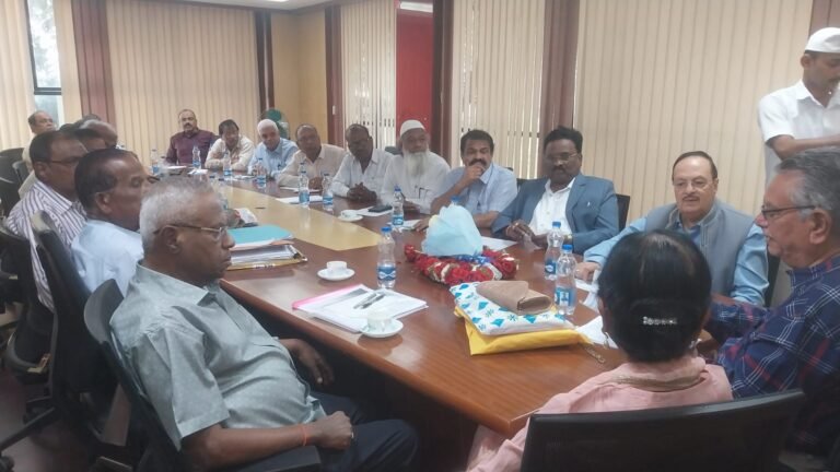 NMDC Retired Employees : NMDC रिटायर्ड एसोसिएशन की बैठक में उच्च पेंशन पर चिंता; महासचिव सिद्दीकी ने कहा—”कर्मचारियों के मामले में ईपीएफओ की सुस्ती गंभीर”