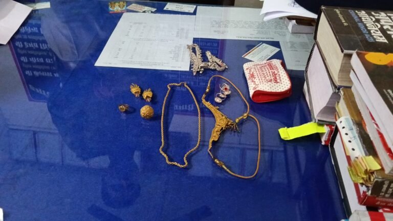 Online Gaming Addiction Crime : ऑनलाइन गेम की लत ने बनाया अपराधी: कर्ज चुकाने के लिए नाबालिग ने चोरी किए मां के 15 लाख के गहने