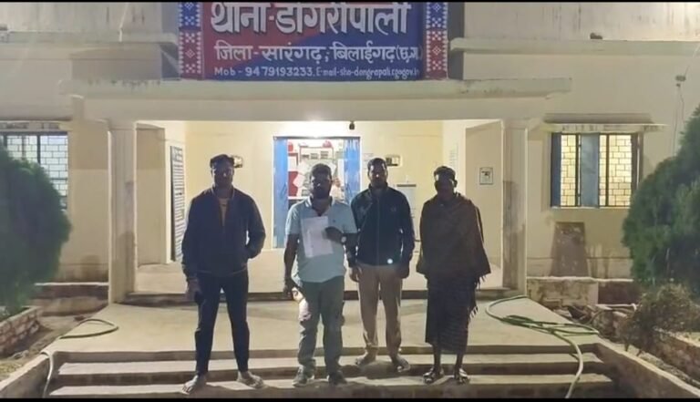 Blackmailing by Journalists Sarangarh : करपी पंचायत में तथाकथित पत्रकारों का आतंक: चेक डैम निर्माण रोकने की धमकी देकर की अवैध वसूली
