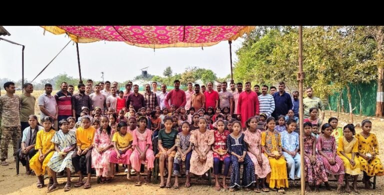 CRPF Chintagufa Mahashivratri : सुकमा में श्रद्धा और सुरक्षा का संगम: चिंतागुफा सीआरपीएफ कैंप में महाशिवरात्रि पर भव्य भंडारा