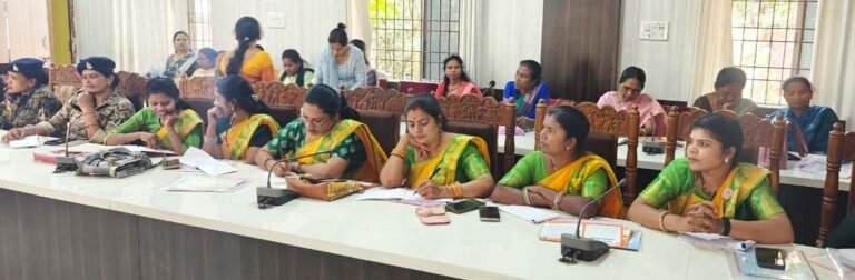 Women Safety Workshop Jagdalpur : जगदलपुर: महिलाओं के सुरक्षा एवं संरक्षण के लिए विशेष कार्यशाला संपन्न; घरेलू हिंसा और ट्रैफिकिंग के विरुद्ध एकजुट हुआ प्रशासन