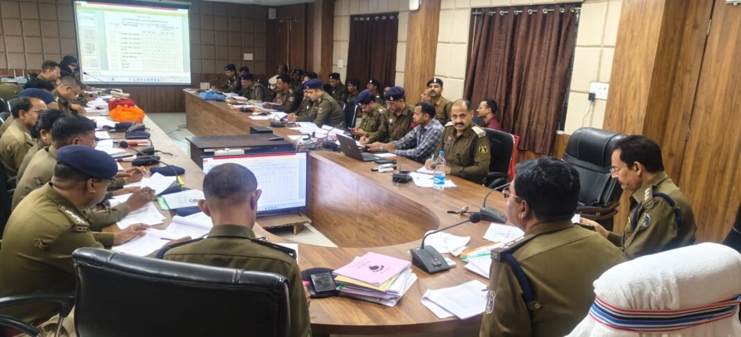 Surajpur Police Holi Alert : सूरजपुर ब्रेकिंग : होली पर हुड़दंग करने वालों पर बरसेगी पुलिस की लाठी; डीआईजी प्रशांत ठाकुर ने दिए सघन चेकिंग और सख्त कार्रवाई के निर्देश