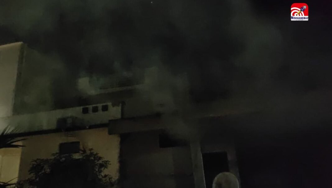 रीवा : सुंदर नगर में आधी रात भीषण आग,परिवार ने छत से कूदकर बचाई जान, रूम हीटर बना हादसे की वजह