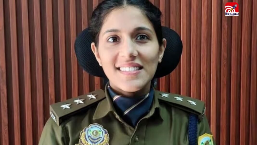 Himachal Pradesh: IPS अदिति सिंह ने ली 25 दिन की छुट्टी, गुस्से DGP ने लिया बड़ा एक्शन