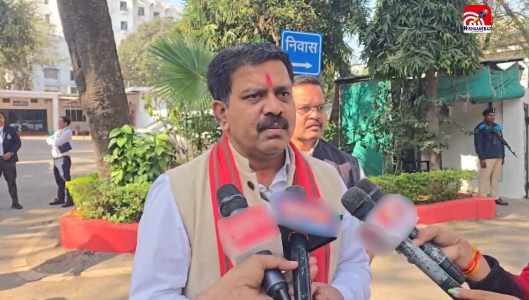 रायपुर : नक्सलवाद के खात्मे पर गृह मंत्री शाह की अध्यक्षता में हाई-लेवल बैठक जारी, जानें क्या बोले विजय शर्मा