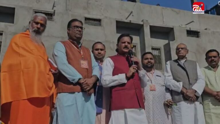 M.P News : रीवा में धूमधाम से निकली भगवान शिव की भव्य बारात, डिप्टी CM राजेंद्र शुक्ल ने किया पूजा-अर्चना में सहभाग