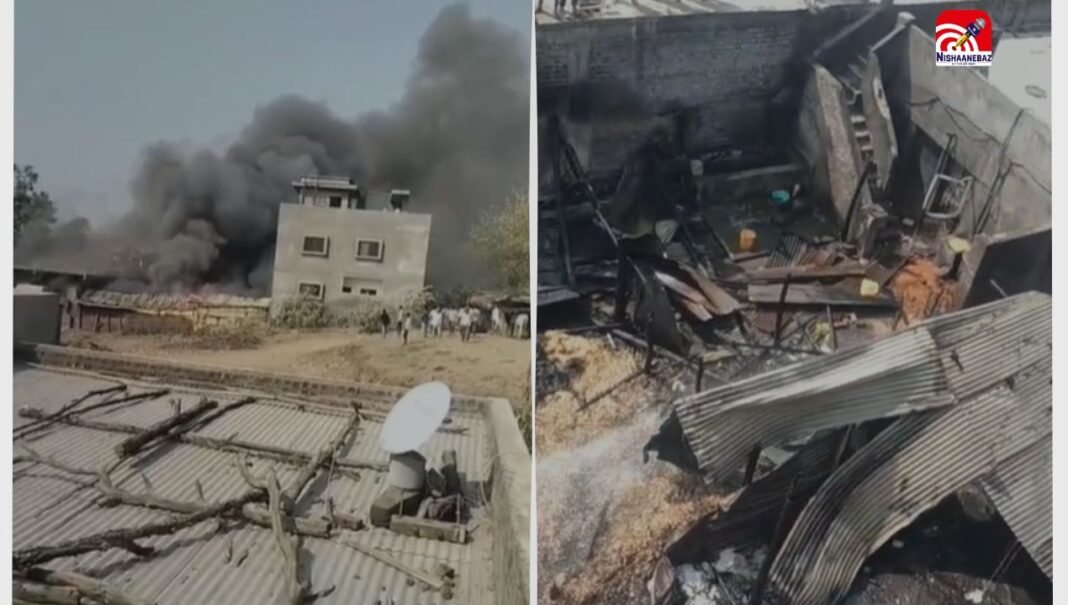 बुरहानपुर : शॉर्ट सर्किट से भीषण आग, सिलेंडर धमाके से दहशत