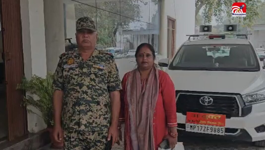 रीवा : दहशत में BSF जवान का परिवार, दबंगों पर सड़क रोकने का आरोप, बढ़ा तनाव