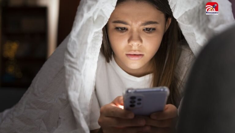 Social Media ने छीन लिया बचपन! 20 वर्षीय युवती ने किया मेटा-गूगल पर मुकदमा