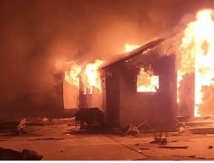 Pakistan Airstrike : पाकिस्तान की अफगानिस्तान में एयरस्ट्राइक, भारी तबाही का दावा, 400 की मौत:250 घायल