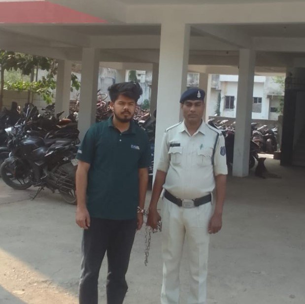 Raipur Crime : फेसबुक से दोस्ती, शादी का झांसा देकर शोषण करने वाला आरोपी अहमदाबाद से गिरफ्तार