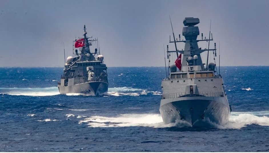 Ballistic Missile : समंदर तक पहुंचा ईरान संघर्ष: तुर्की ने भूमध्यसागर में गिराई बैलेस्टिक मिसाइल, बढ़ा क्षेत्रीय तनाव