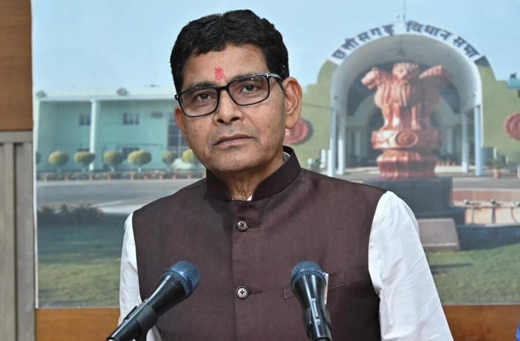 CG NEWS : विधानसभा में अवैध प्लाटिंग पर 27 मिनट तक तीखी बहस, विपक्ष ने वॉकआउट किया