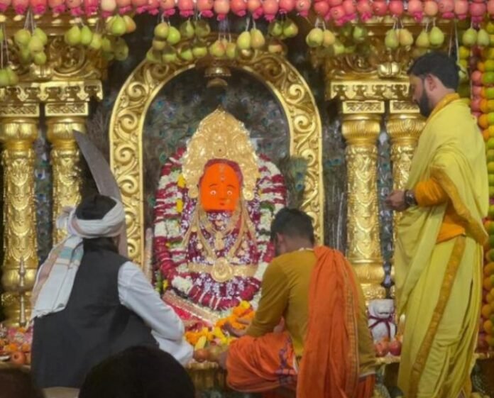 Maa Bamleshwari Temple : Maa Bamleshwari Temple :