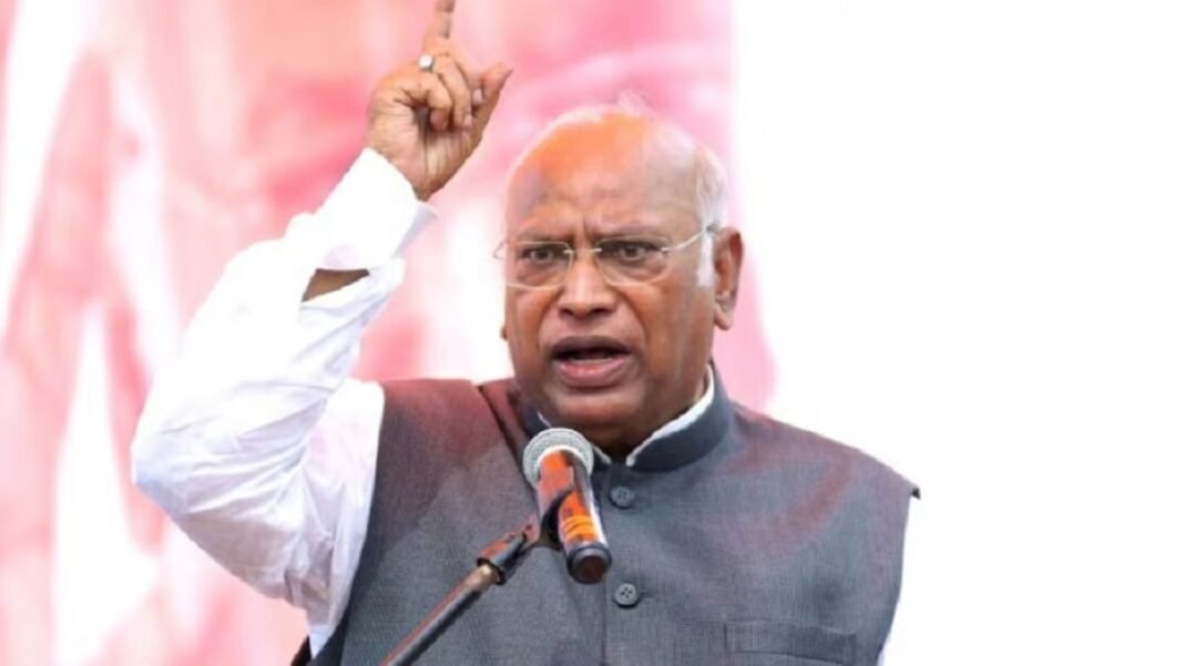 LPG Shortage Dispute Rajya Sabha Uproar : संसद में LPG संकट पर घमासान: राज्यसभा में विपक्ष का हंगामा, लोकसभा में शांति से पूरा हुआ प्रश्नकाल