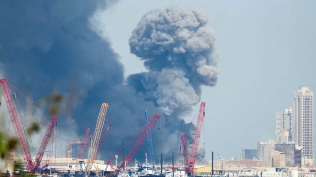 Iran Retaliation US Bases : मिडल ईस्ट में कोहराम: ईरान ने अमेरिका के 27 सैन्य ठिकानों को बनाया निशाना; यूएई, बहरीन और कतर में भारी गोलाबारी