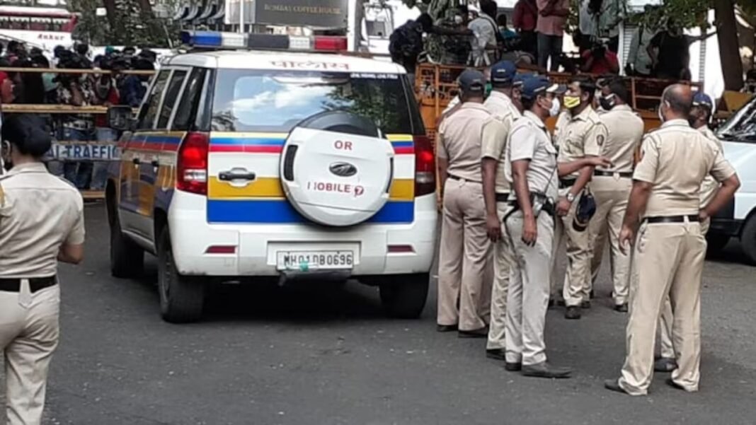 Mumbai ATS UAPA Arrest : मुंबई: टेलीग्राम के जरिए आतंकी विचारधारा फैलाने का आरोप, इंजीनियरिंग छात्र अयान शेख UAPA के तहत गिरफ्तार