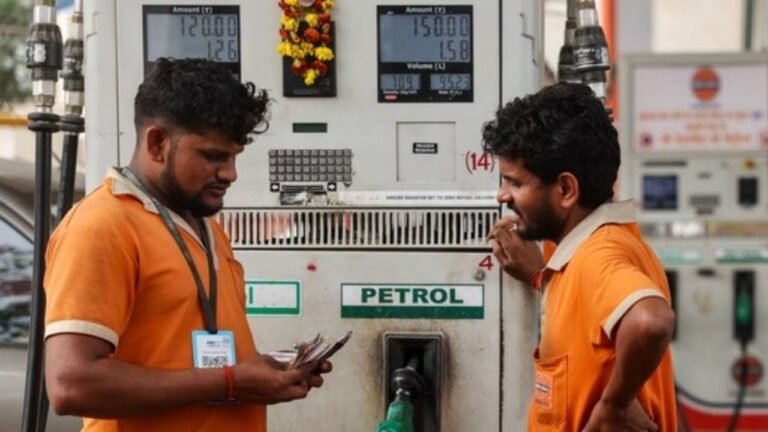Crude Oil Prices : ईरान-अमेरिका युद्ध की तपिश: $100 के पार कच्चा तेल भारतीय अर्थव्यवस्था के लिए बना बड़ा खतरा