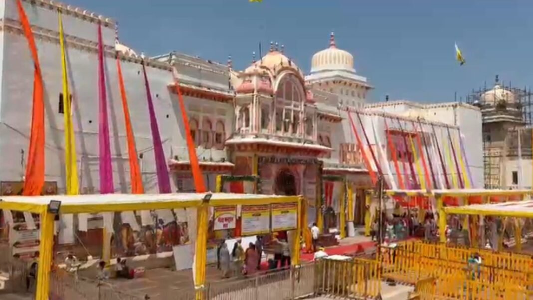 Orchha Ram Navami Festival 2026 : ओरछा में ‘राम जन्मोत्सव’ की धूम: 27 मार्च से 5 दिवसीय भव्य महोत्सव का आगाज; बुंदेली लोकगीत और भजनों से गूंजेगी रामराजा की नगरी