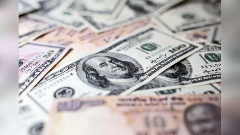 India Bond Yield Surge 2026 : बढ़ती महंगाई और रुपये की गिरावट से बॉन्ड यील्ड 6.93% पर पहुंची; रिजर्व बैंक द्वारा ब्याज दरों में बढ़ोतरी की आशंका तेज