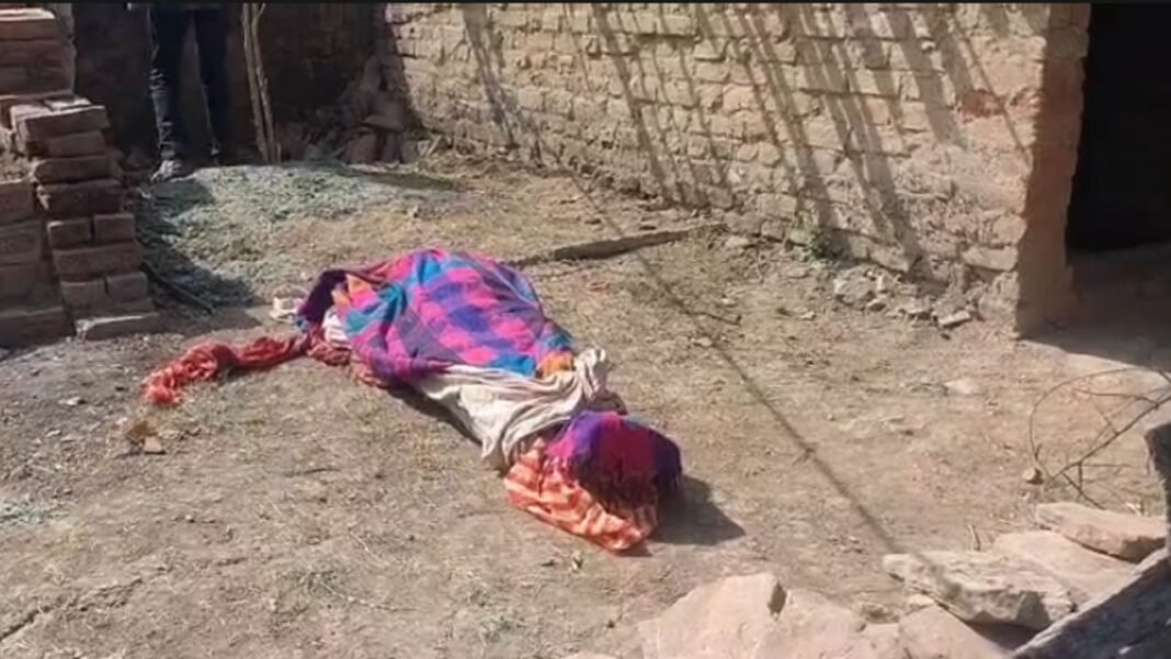 Beheading Mystery MP Crime News : रीवा में दिल दहला देने वाली वारदात: महिला की गला काटकर नृशंस हत्या, घर के पीछे मिला बिना सिर का धड़