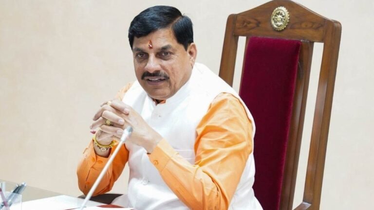 MP Cabinet Decisions : एमपी कैबिनेट के बड़े फैसले: 12 लाख कर्मचारियों का DA बढ़ा, युवाओं को ‘शौर्य’ की ट्रेनिंग और राज्य में AI मिशन का आगाज़