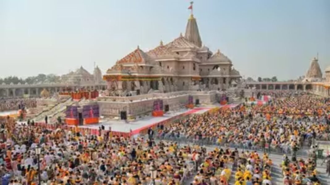 Digvijaya Singh Ayodhya Visit : सियासी गलियारों से बड़ी खबर: दिग्विजय सिंह कल करेंगे रामलला के दर्शन; राघौगढ़ से अयोध्या तक की धार्मिक यात्रा का विशेष कार्यक्रम जारी