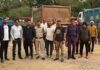 Surguja Illegal Mining Raid : सरगुजा में रेत माफिया पर सर्जिकल स्ट्राइक: मांड-मैनी नदी से 22 वाहन जब्त; कलेक्टर के निर्देश पर खनिज और राजस्व विभाग की संयुक्त कार्रवाई