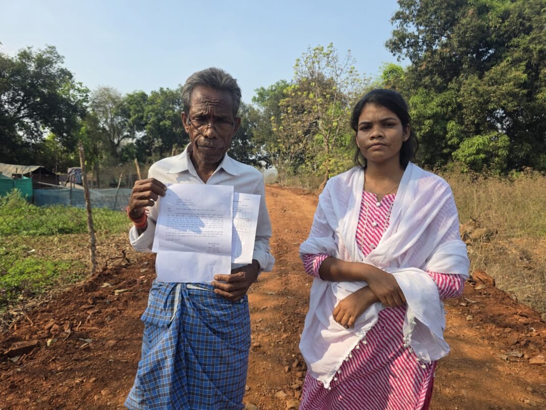 Sukma News Jagargunda Land Dispute : सुकमा में ‘सड़क’ पर संग्राम: निजी जमीन पर जबरन निर्माण का आरोप, पटवारी बोले- ‘मैं अपनी एक इंच जमीन न दूँ, तो किसान क्यों दे?’