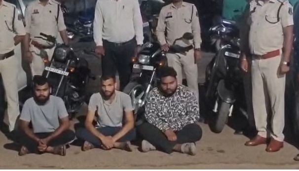 CG NEWS : बैंक खातों से 31 लाख की ठगी: अंतरजिला गिरोह के 3 आरोपी गिरफ्तार